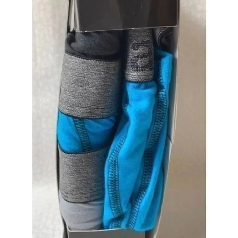 *Hanes Small 5 Tagless Boxer Briefs - waist 28” - 30”